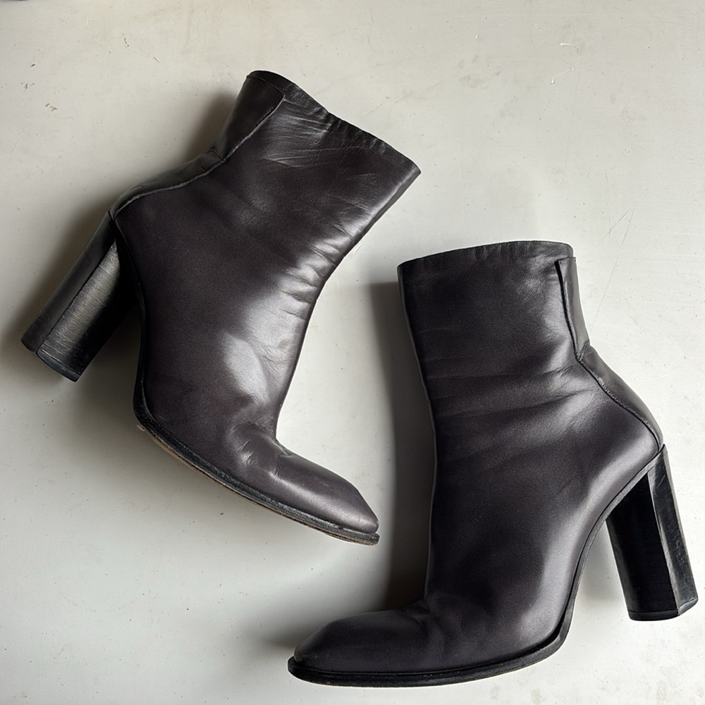 Costume National Elegant Charcoal gray Ankle Boots 38.5
